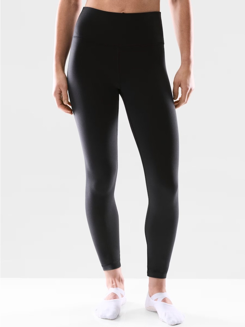 Aritzia Black Hi-Rise 28” Legging - Size S